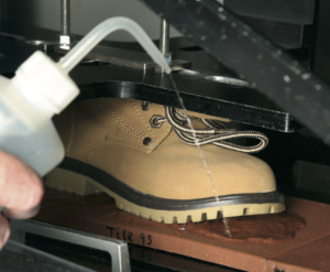 Assessing the slip resistance of a shoe 